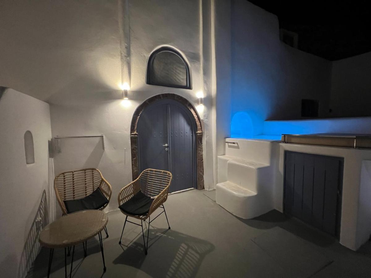Oinos Luxury Suites Foinikia  Ngoại thất bức ảnh